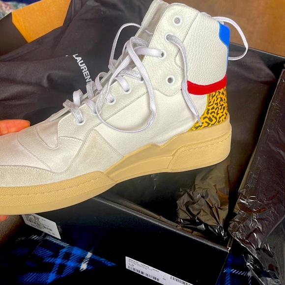 Never been worn in great condition purchased in a Saint Laurent store - Picture 2 of 4